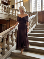 Calen | Vestido Midi Fluido de Hombros Descubiertos