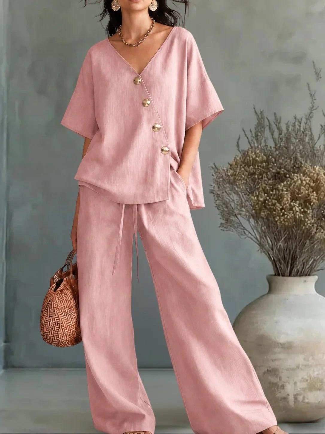 Greta | Conjunto de Camisa Abotonada con Cuello en V