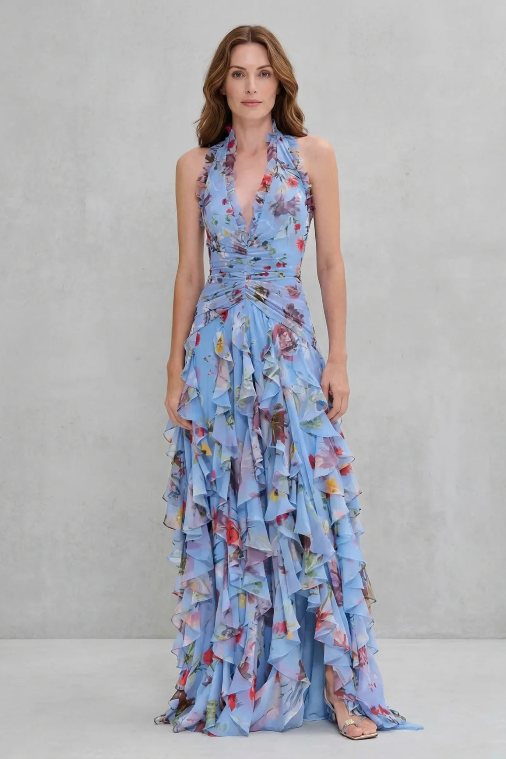 Belladina | Vestido largo romántico con escote halter y cascada de rosas