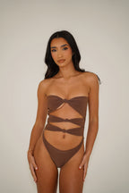 TRAJE DE BAÑO CON NUDO
