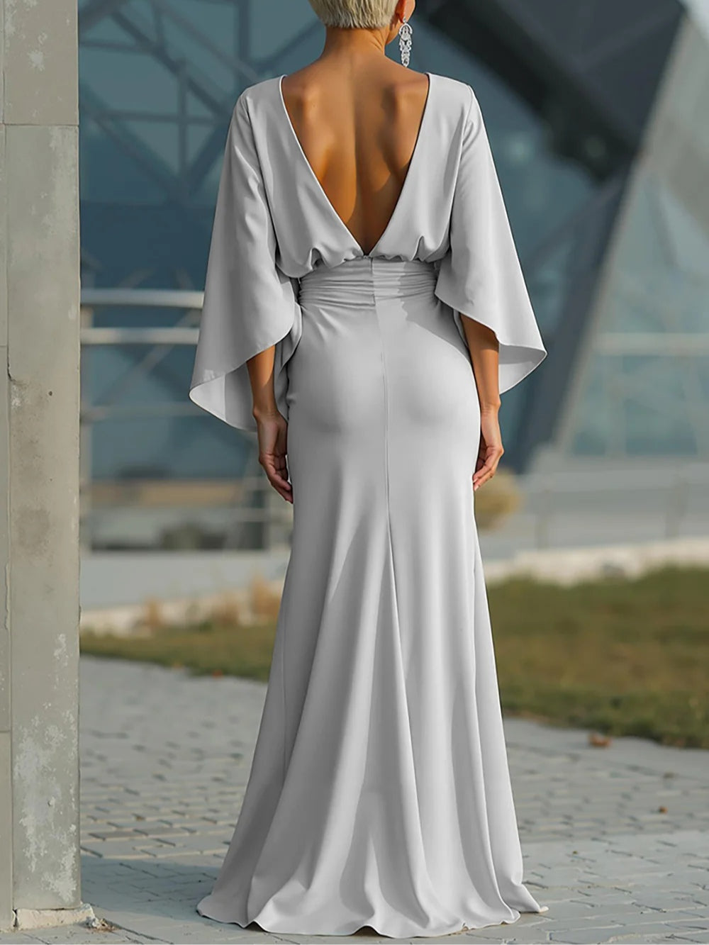 CLARA | ELEGANTE VESTIDO CON ESPALDA DESCUBIERTA