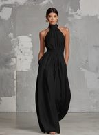 MONO LARGO CON CUELLO HALTER Y PANTALÓN ANCHO