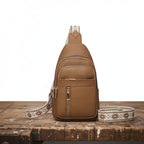 Bolso bandolera de inspiración retro