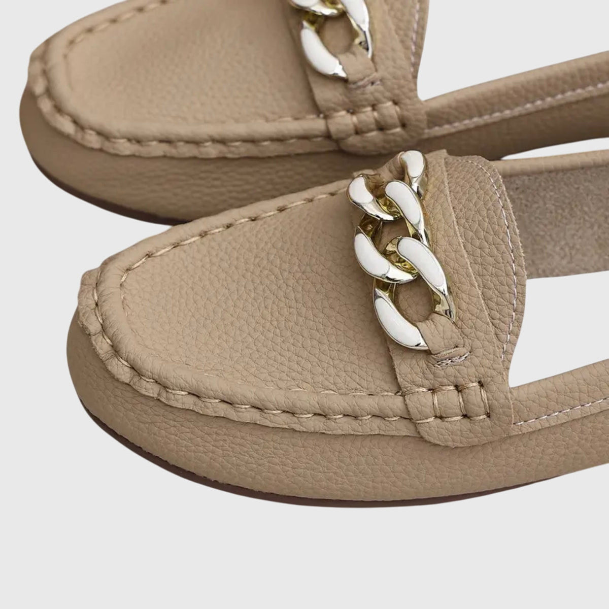 Cora | Mocasines en Tonos Discretos