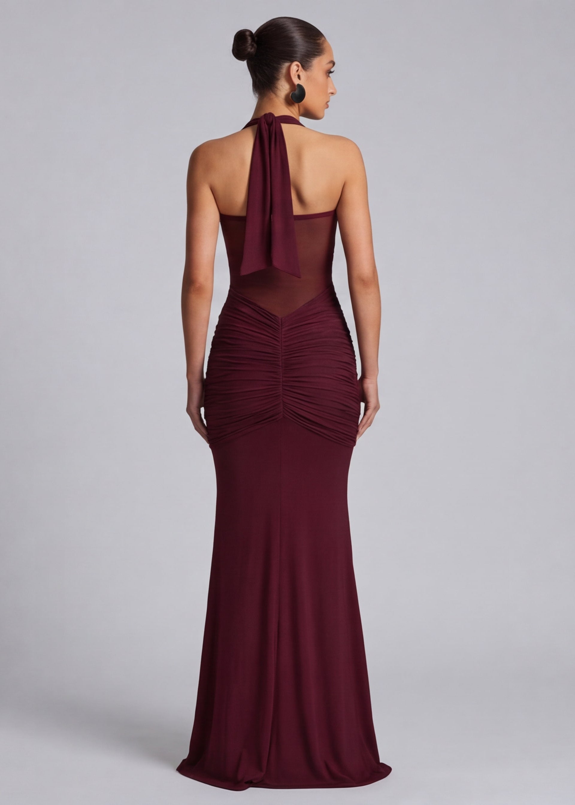 KANDORA | Vestido de Sirena con forma de Reloj de Arena