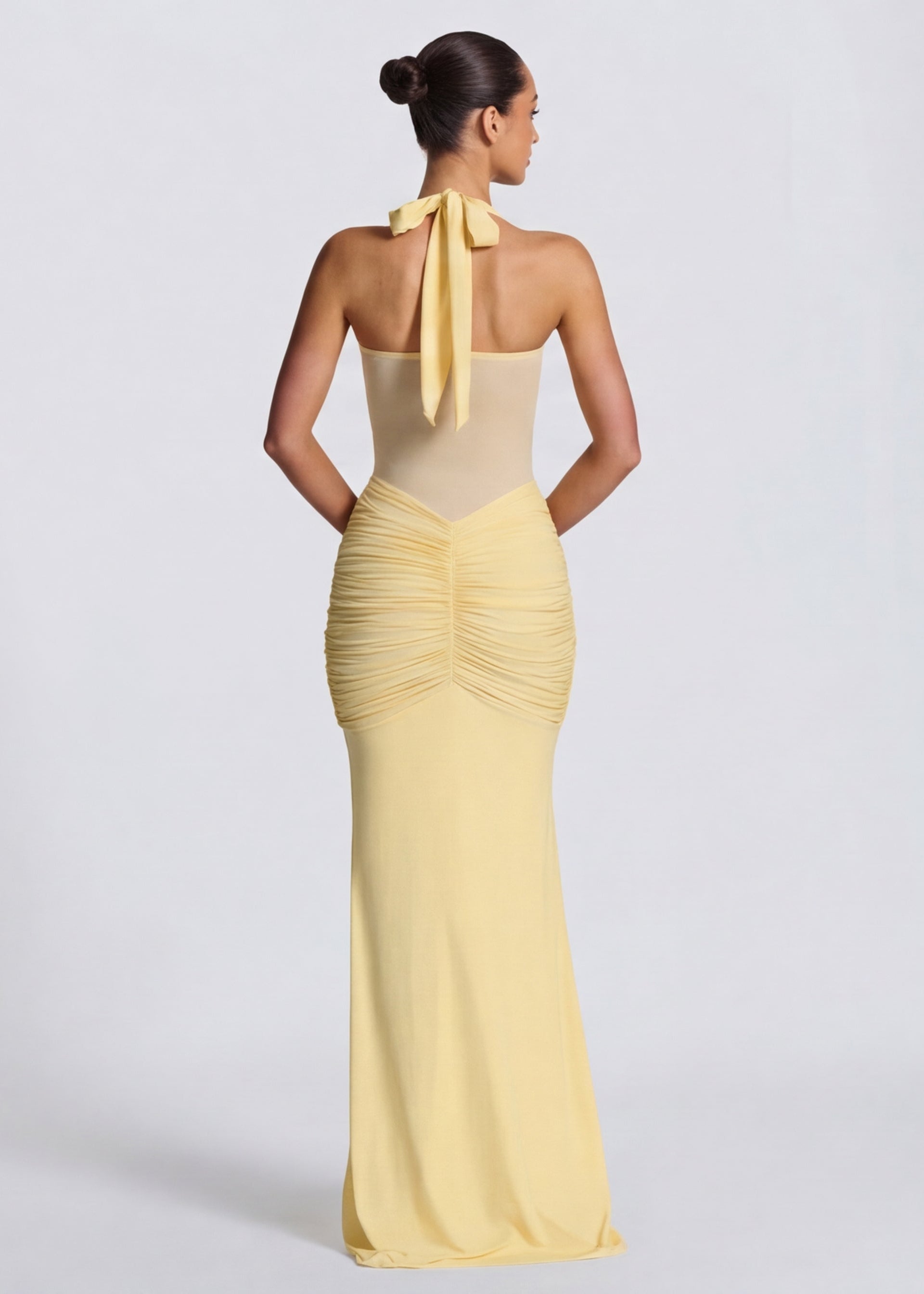 KANDORA | Vestido de Sirena con forma de Reloj de Arena