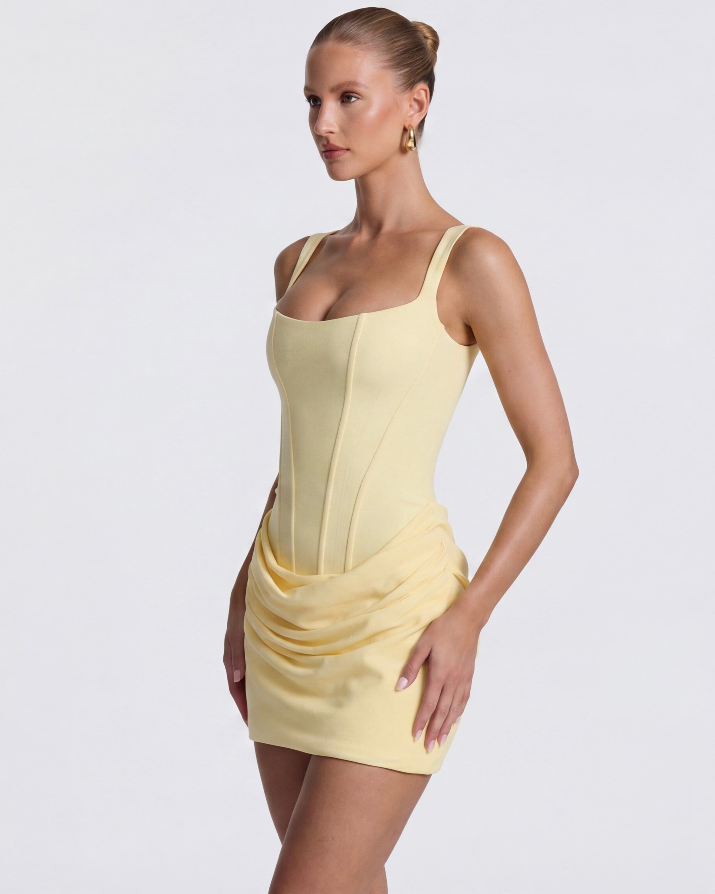KANDORA | Vestido Mini Reloj de Arena
