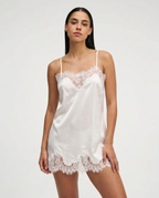 VESTIDO ROMÁNTICO DE ENCAJE MUSE